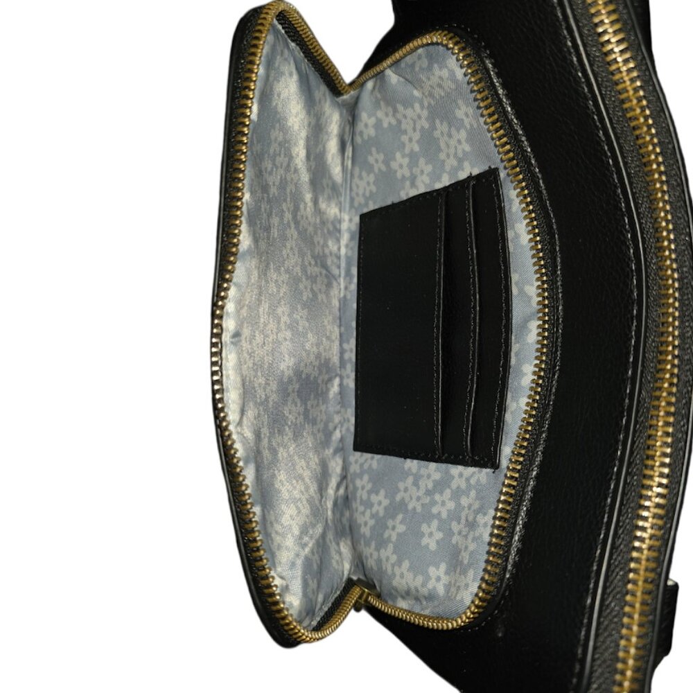Black used crossbody - Picture 4 of 4